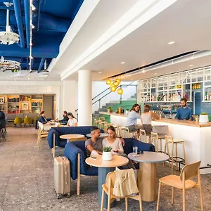 Hotel Novotel Centre Gare Montparnasse, Parigi